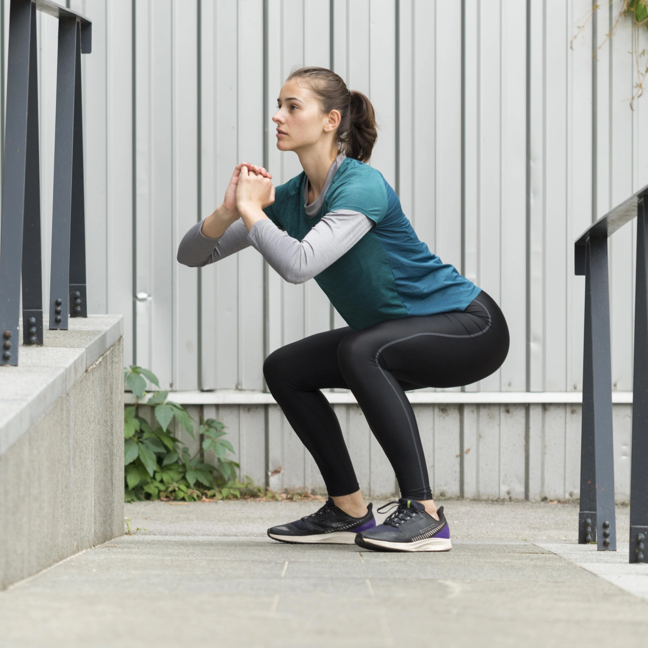 Присед с шагами